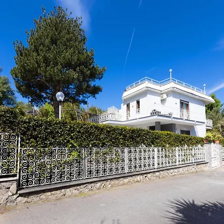Villa Villa In Sorrento With Private Pool And Beach *