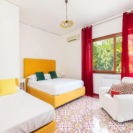 Villa In Sorrento With Private Pool And Beach