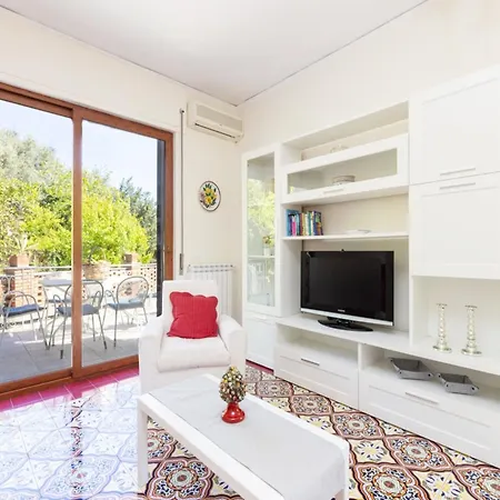 Villa In Sorrento With Private Pool And Beach *