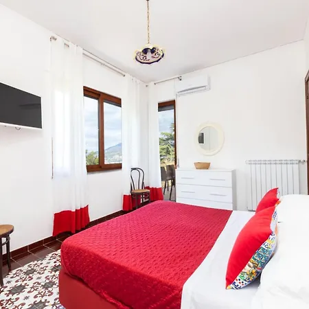 Villa In Sorrento With Private Pool And Beach Villa