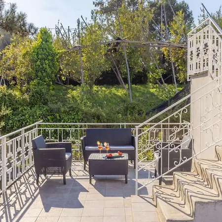 Villa In Sorrento With Private Pool And Beach * Sorrente