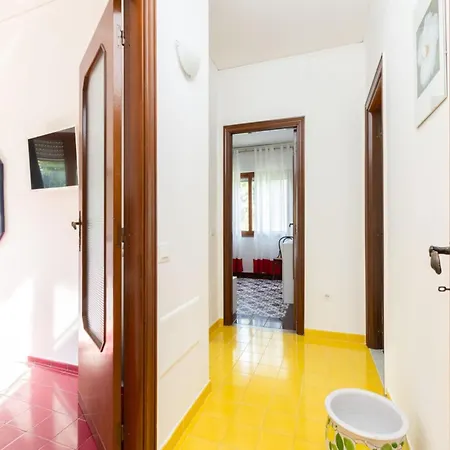 Villa Villa In Sorrento With Private Pool And Beach