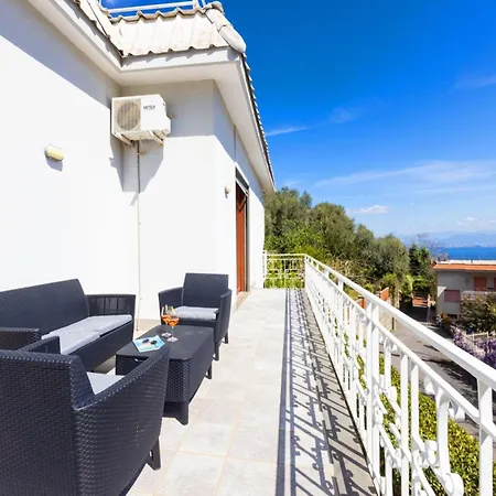 Villa In Sorrento With Private Pool And Beach Villa *